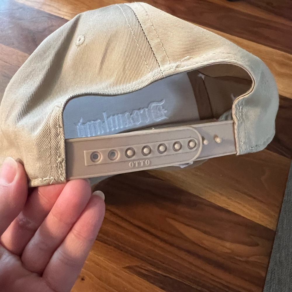 Lonely ghost trucker hat “Dreamland”. - Picture 2 of 3